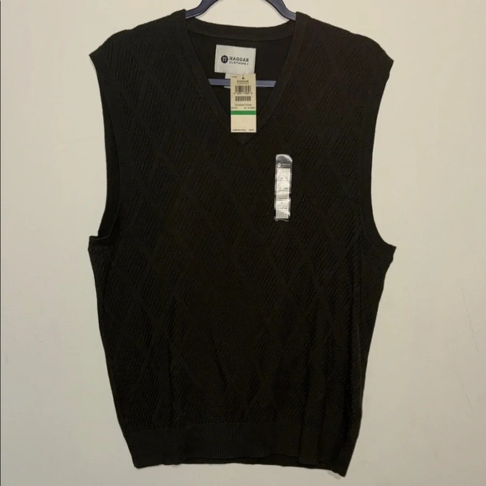 Haggar Sleeveless V‑Neck Knit Vest